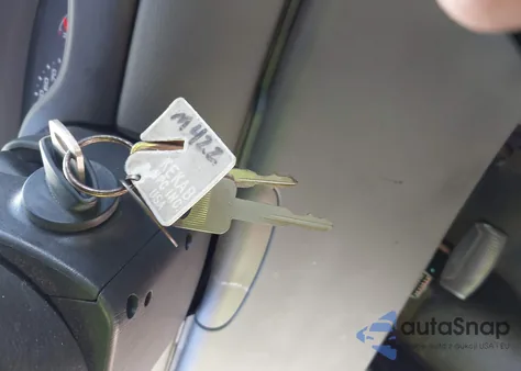 2004 Ford E-350 Super Duty Commercial/Recreational from USA, damaged, VIN 1FTSS34L64HA44889